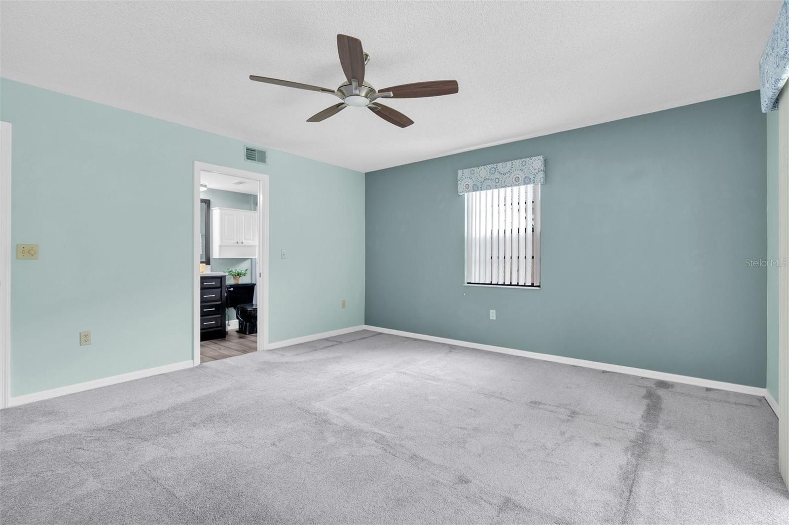 Image 17 of 41 For 7230 Hummingbird Lane