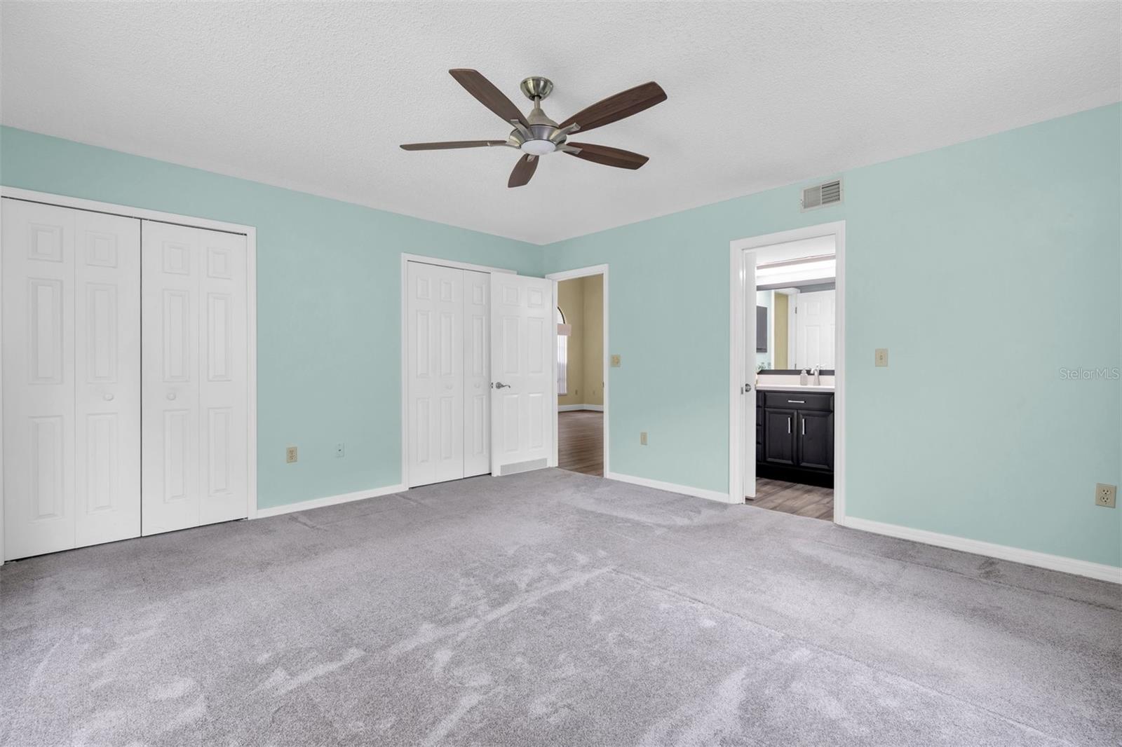 Image 18 of 41 For 7230 Hummingbird Lane