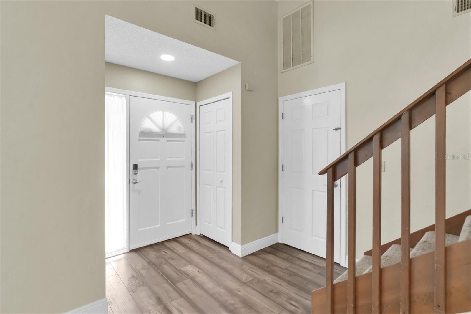 Image 3 of 41 For 7230 Hummingbird Lane