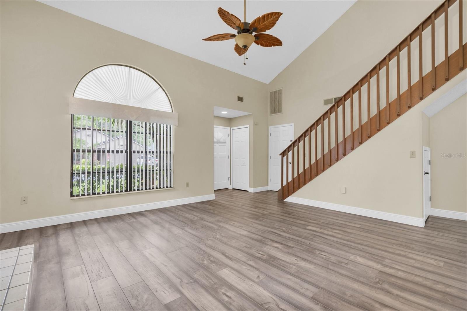Image 8 of 41 For 7230 Hummingbird Lane