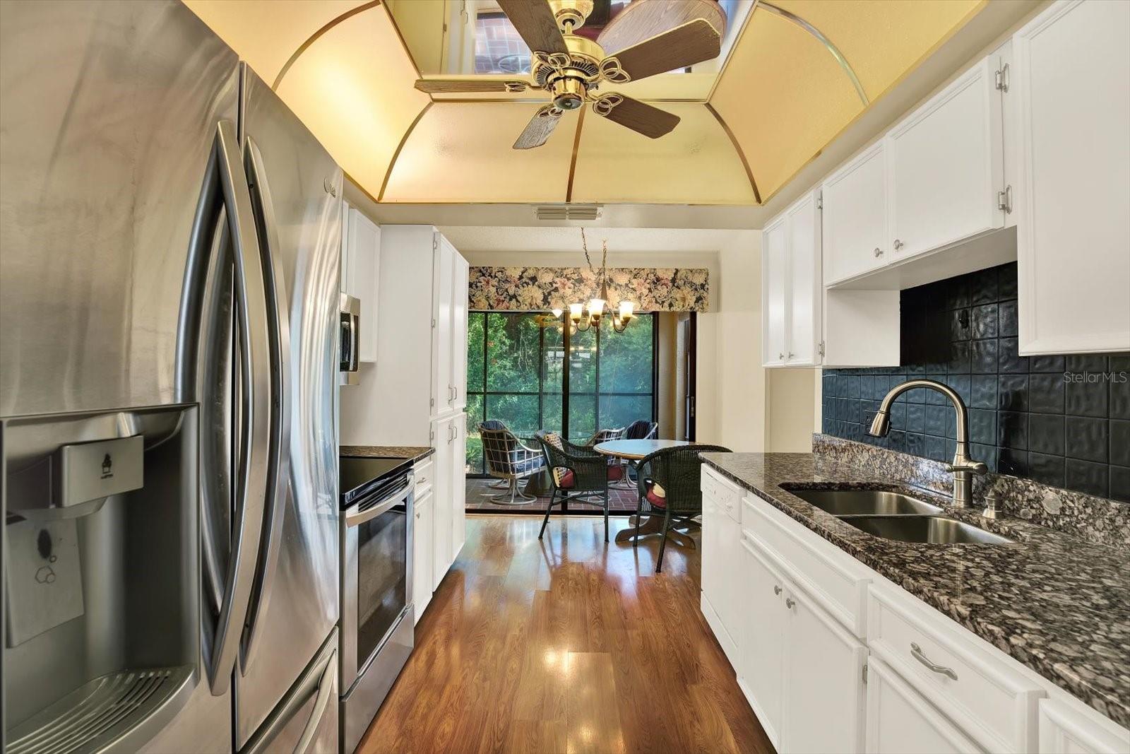 Image 8 of 27 For 6654 Brambleleaf Drive
