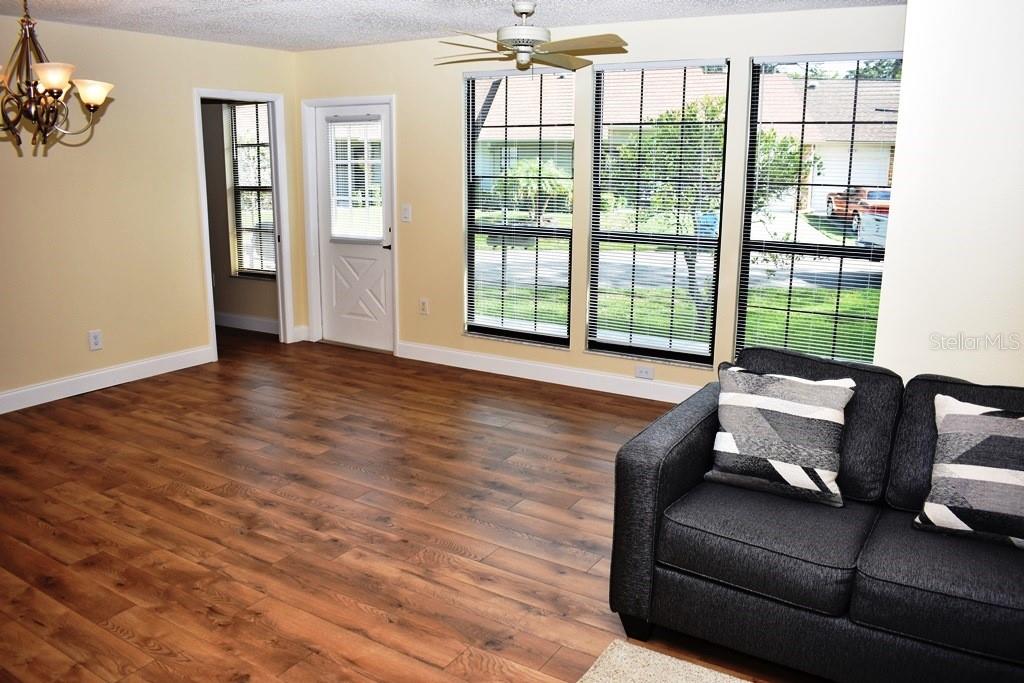 Image 13 of 51 For 6575 Brambleleaf Drive