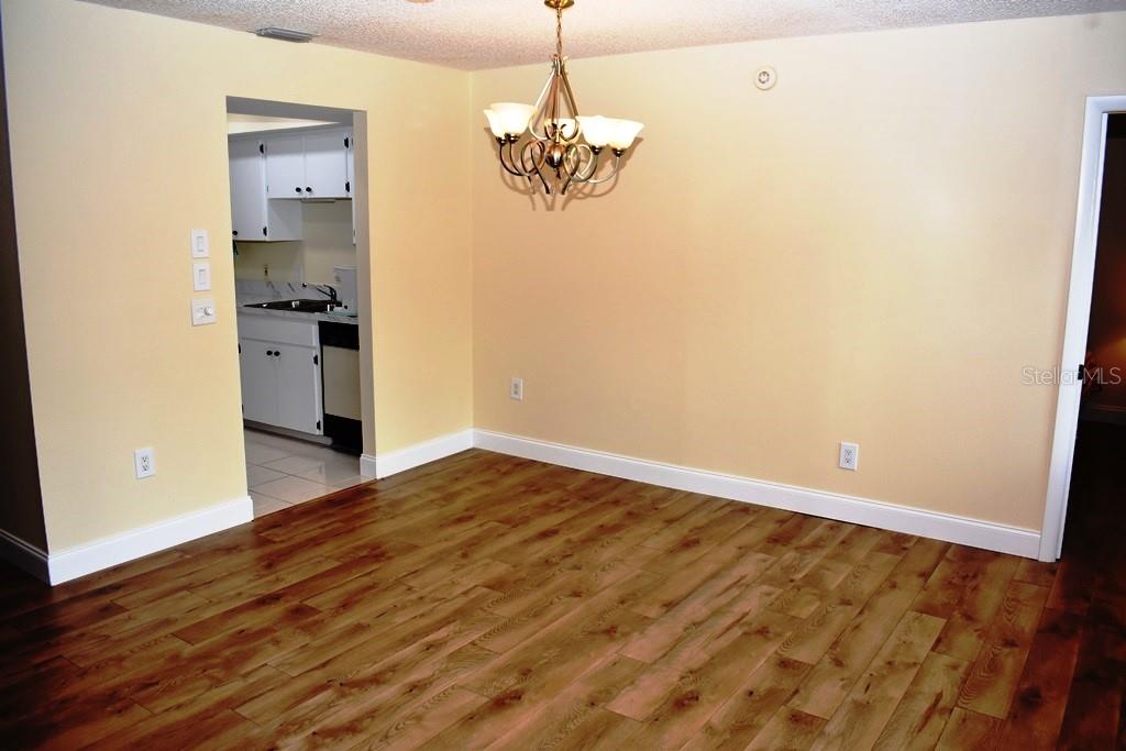 Image 14 of 51 For 6575 Brambleleaf Drive