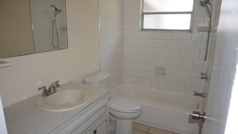 Listing photo id 10 for 7703 Topay Lane