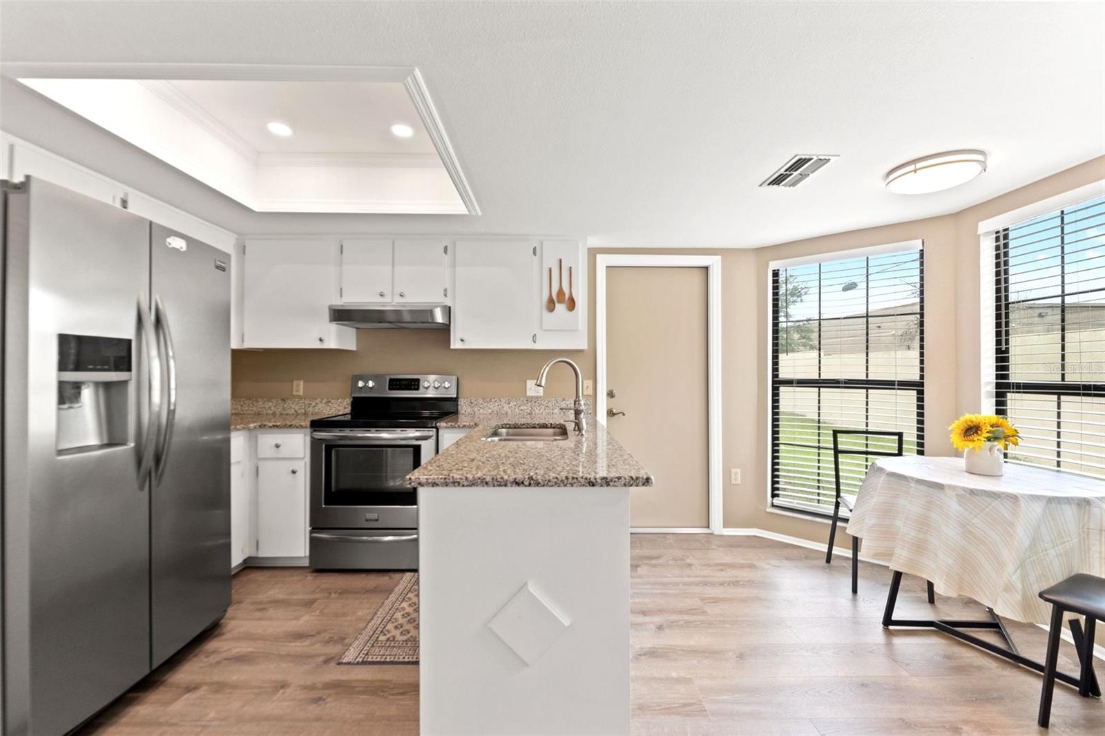 Image 13 of 33 For 6085 Pekin Court