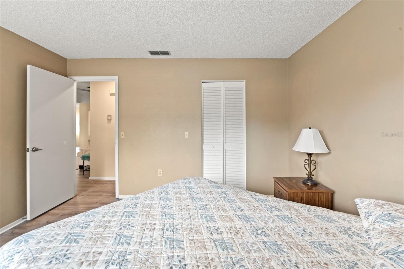 Image 20 of 33 For 6085 Pekin Court