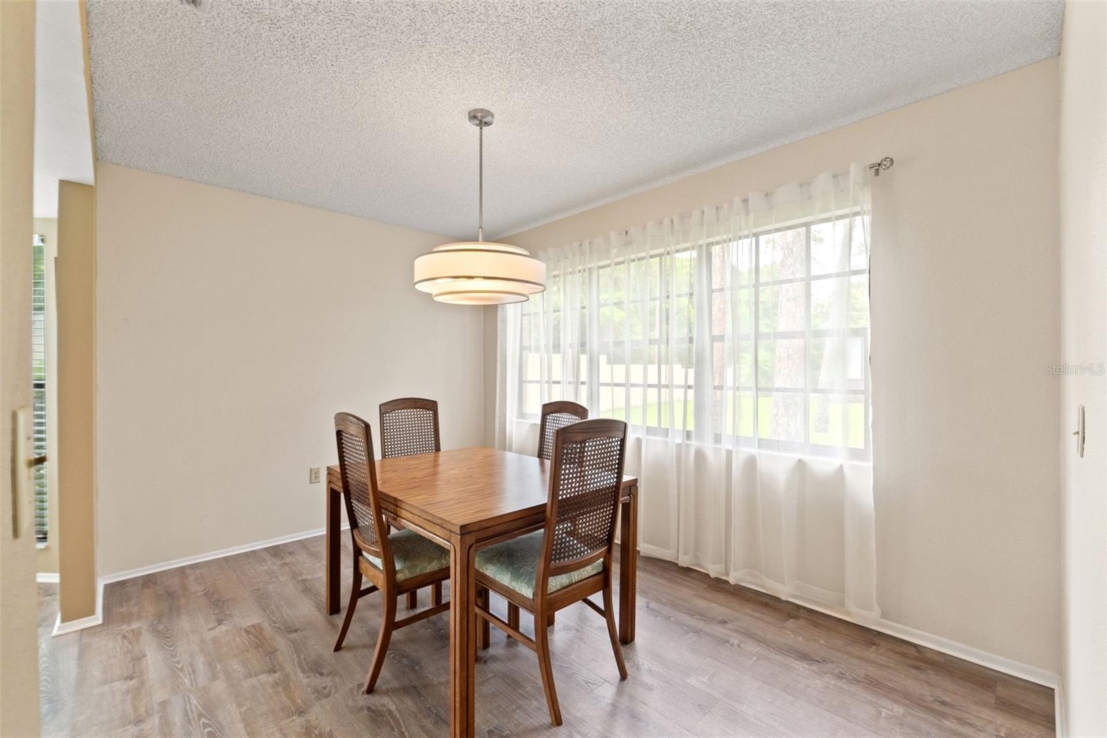 Image 9 of 33 For 6085 Pekin Court