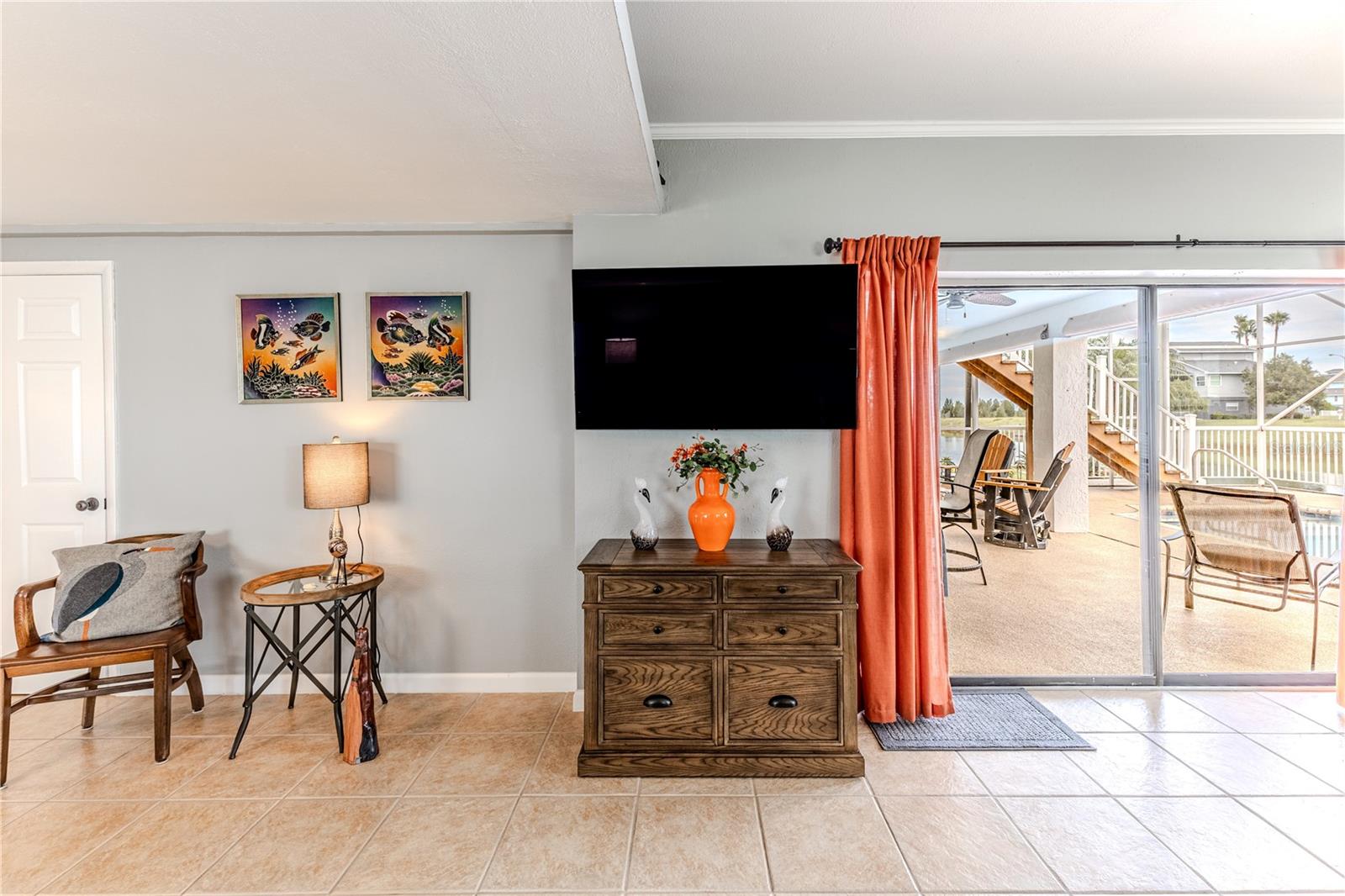 Listing photo id 14 for 3431 Croaker Drive