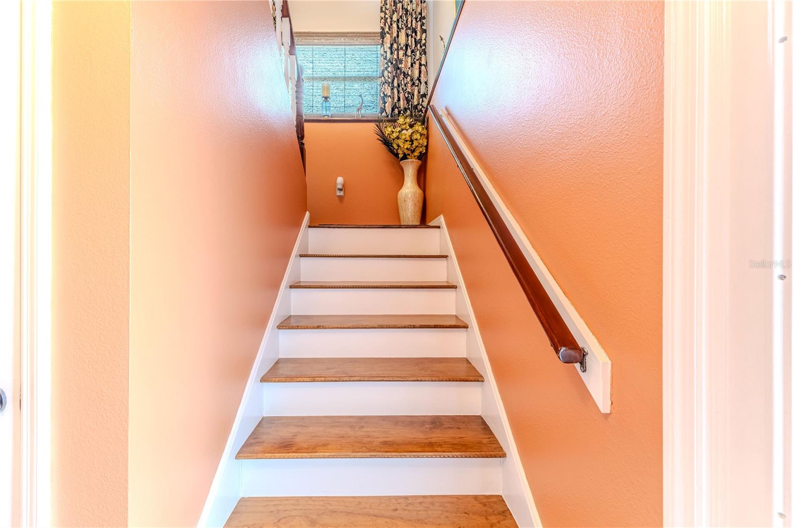Listing photo id 18 for 3431 Croaker Drive