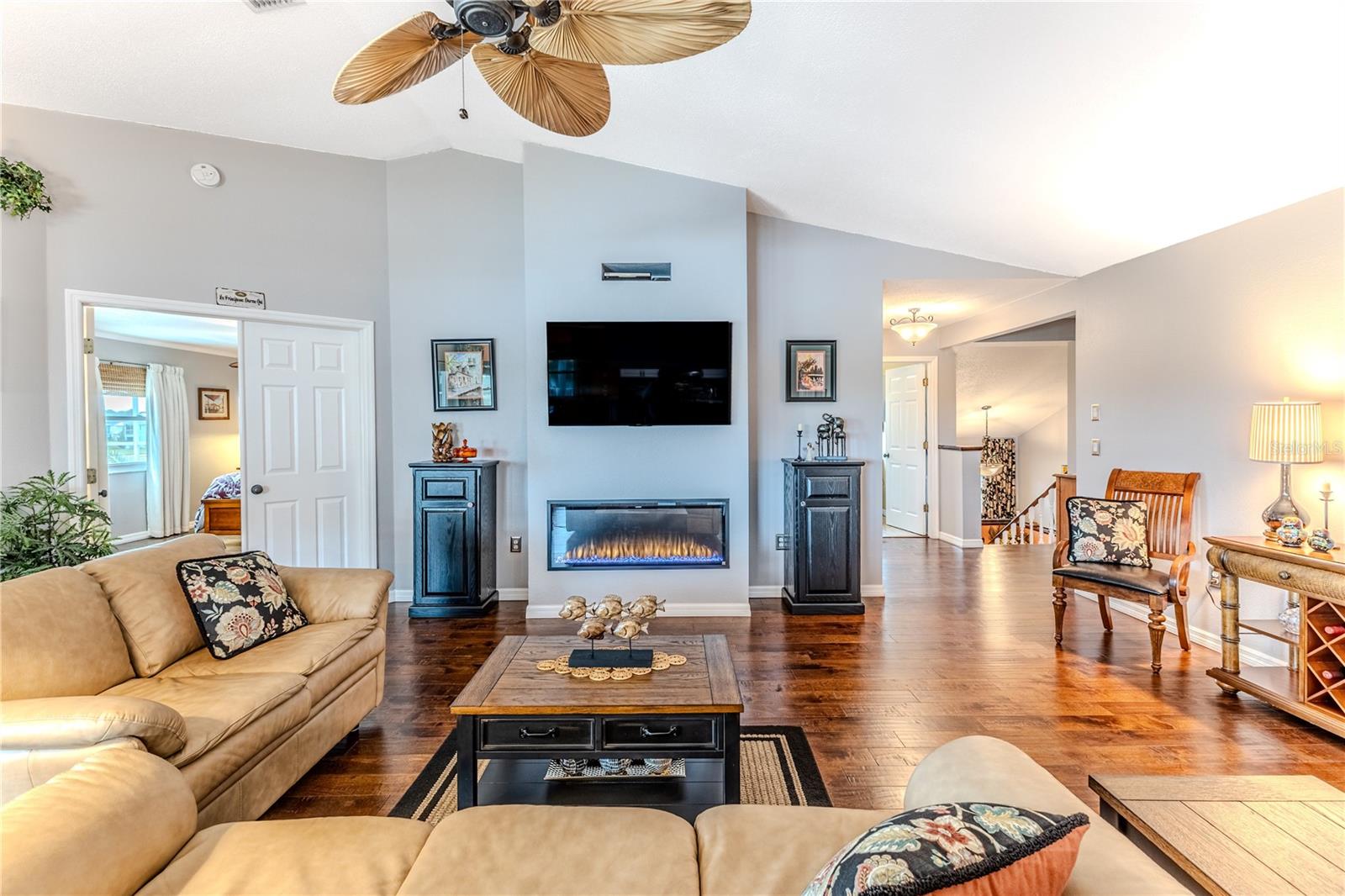 Listing photo id 28 for 3431 Croaker Drive