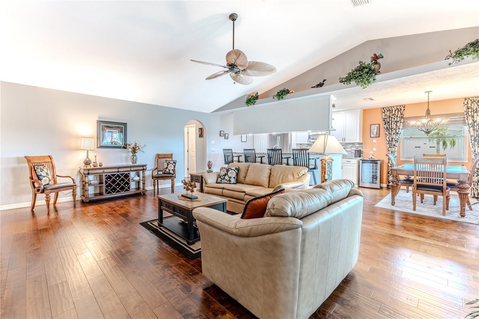 Listing photo id 32 for 3431 Croaker Drive