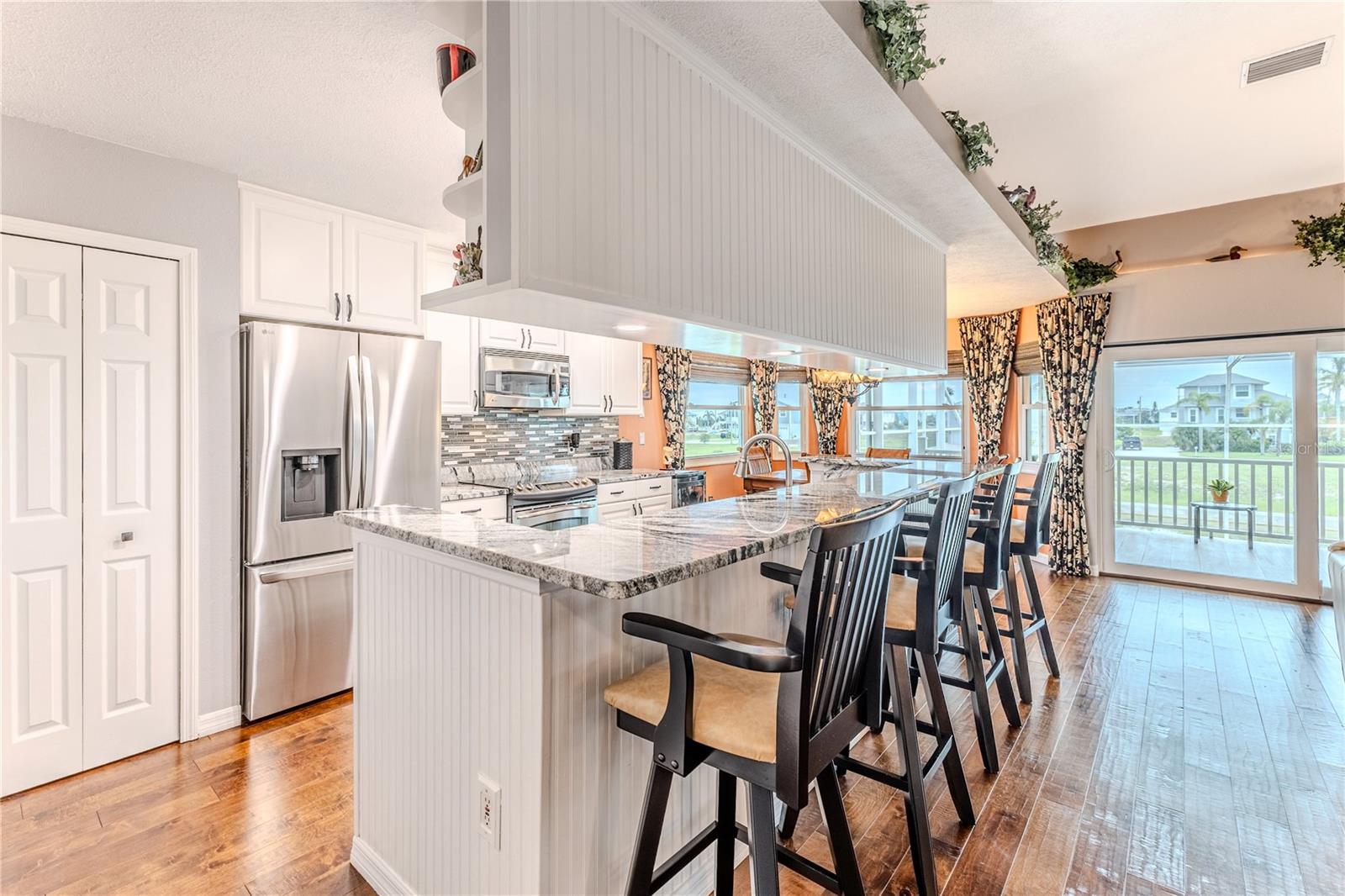 Listing photo id 37 for 3431 Croaker Drive