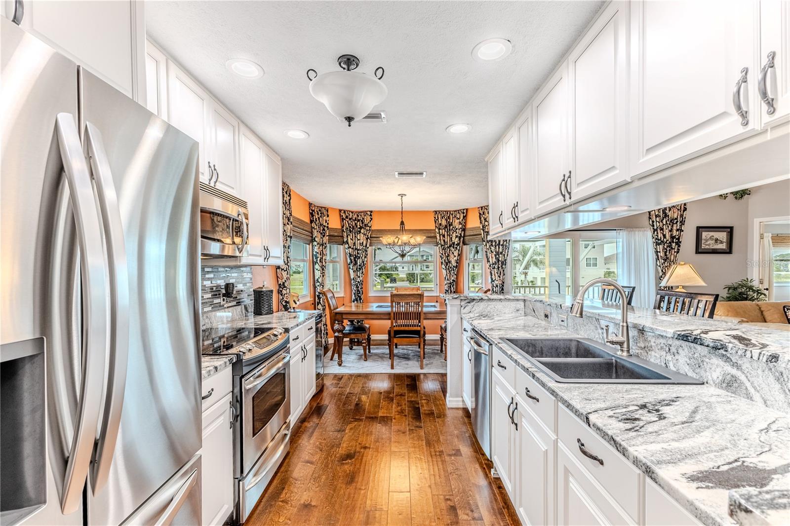 Listing photo id 39 for 3431 Croaker Drive