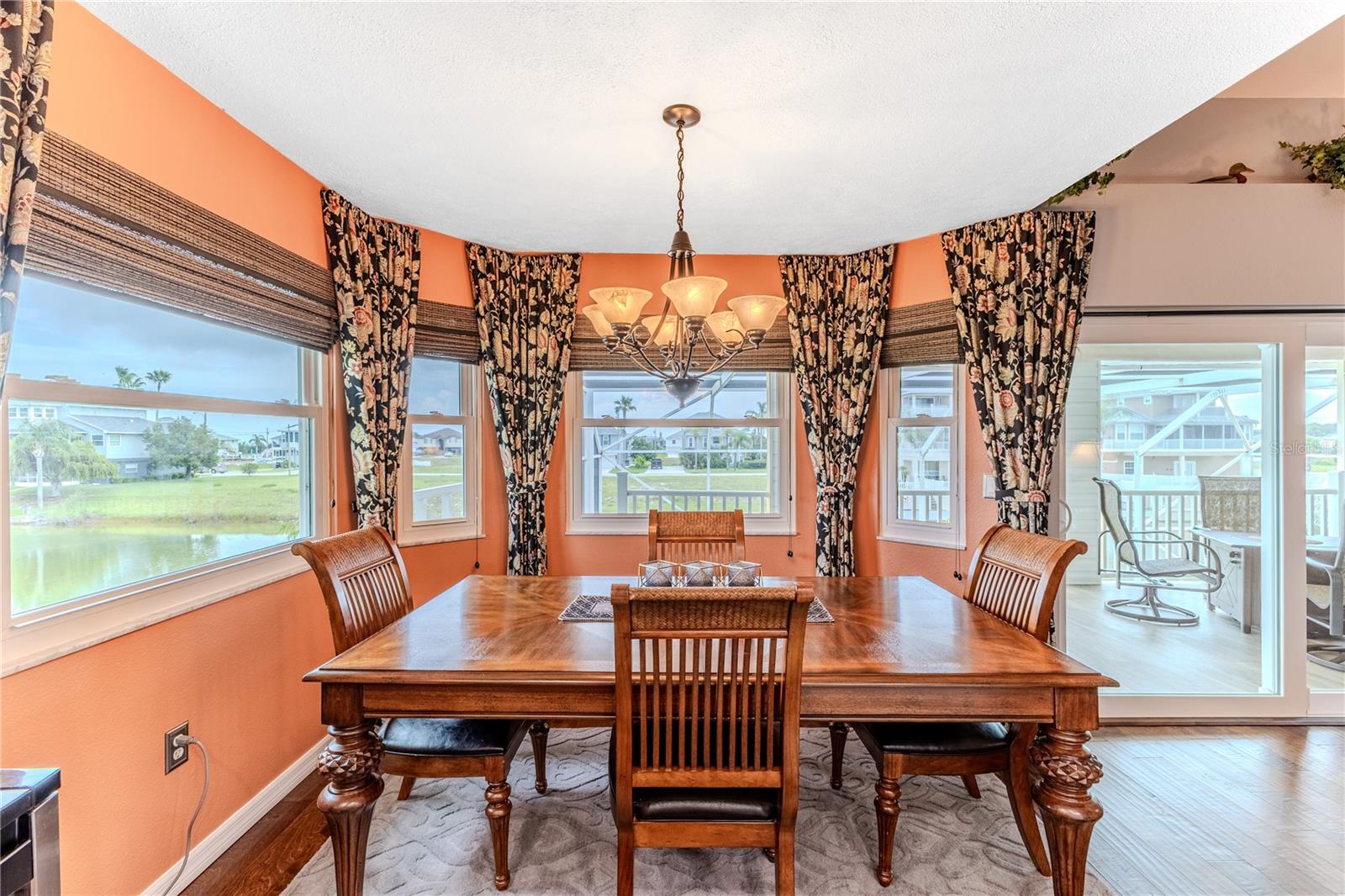 Listing photo id 45 for 3431 Croaker Drive