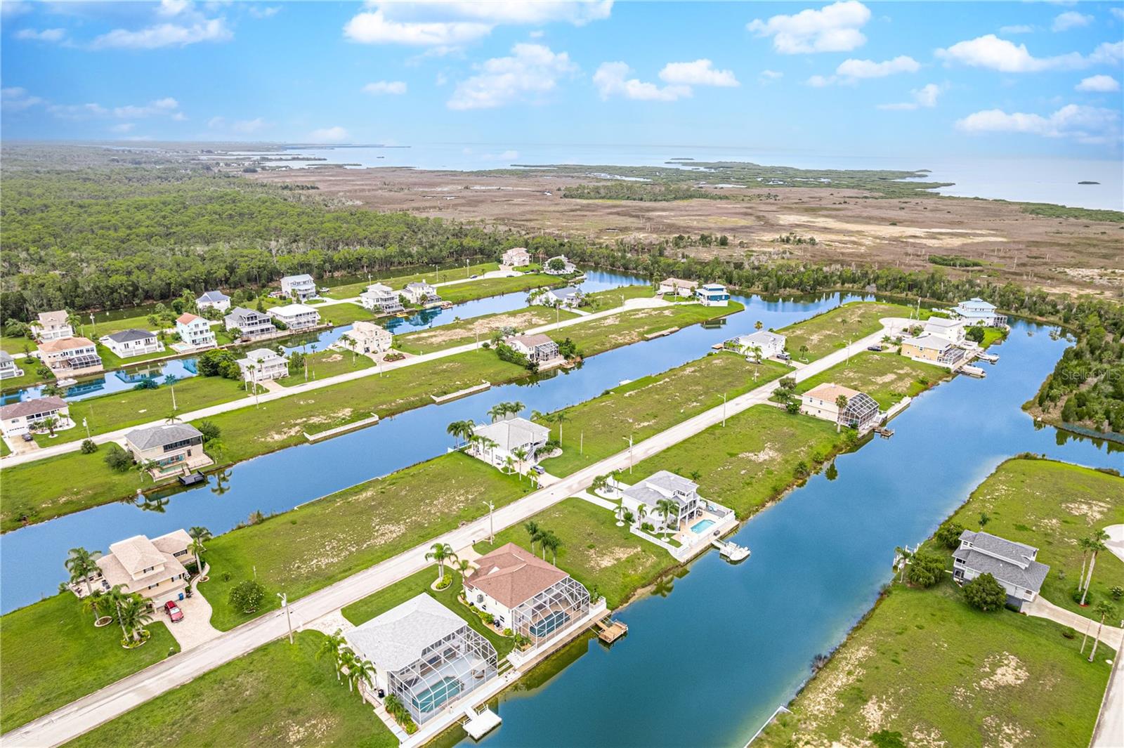 Listing photo id 68 for 3431 Croaker Drive