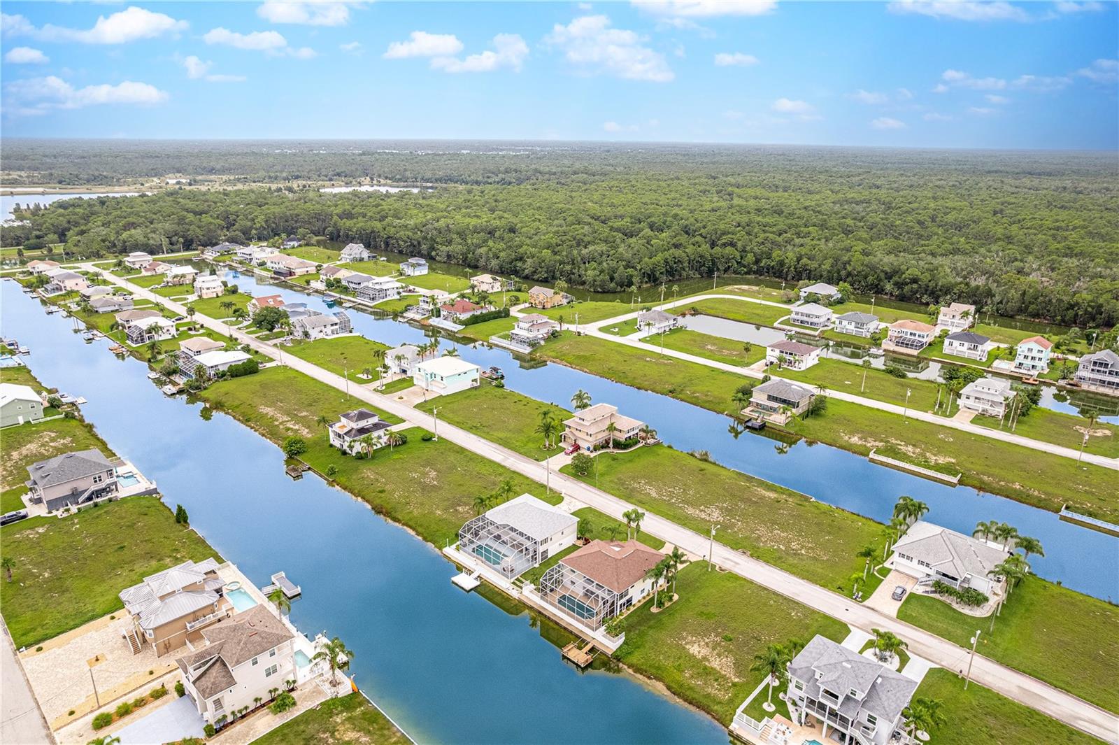 Listing photo id 72 for 3431 Croaker Drive