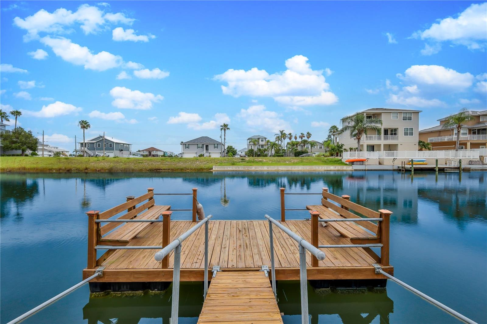 Listing photo id 80 for 3431 Croaker Drive