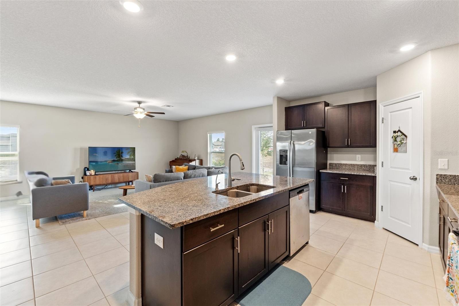 Image 13 of 46 For 313 Argyll Drive