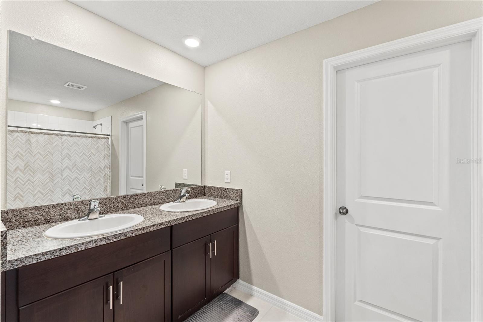Image 35 of 46 For 313 Argyll Drive