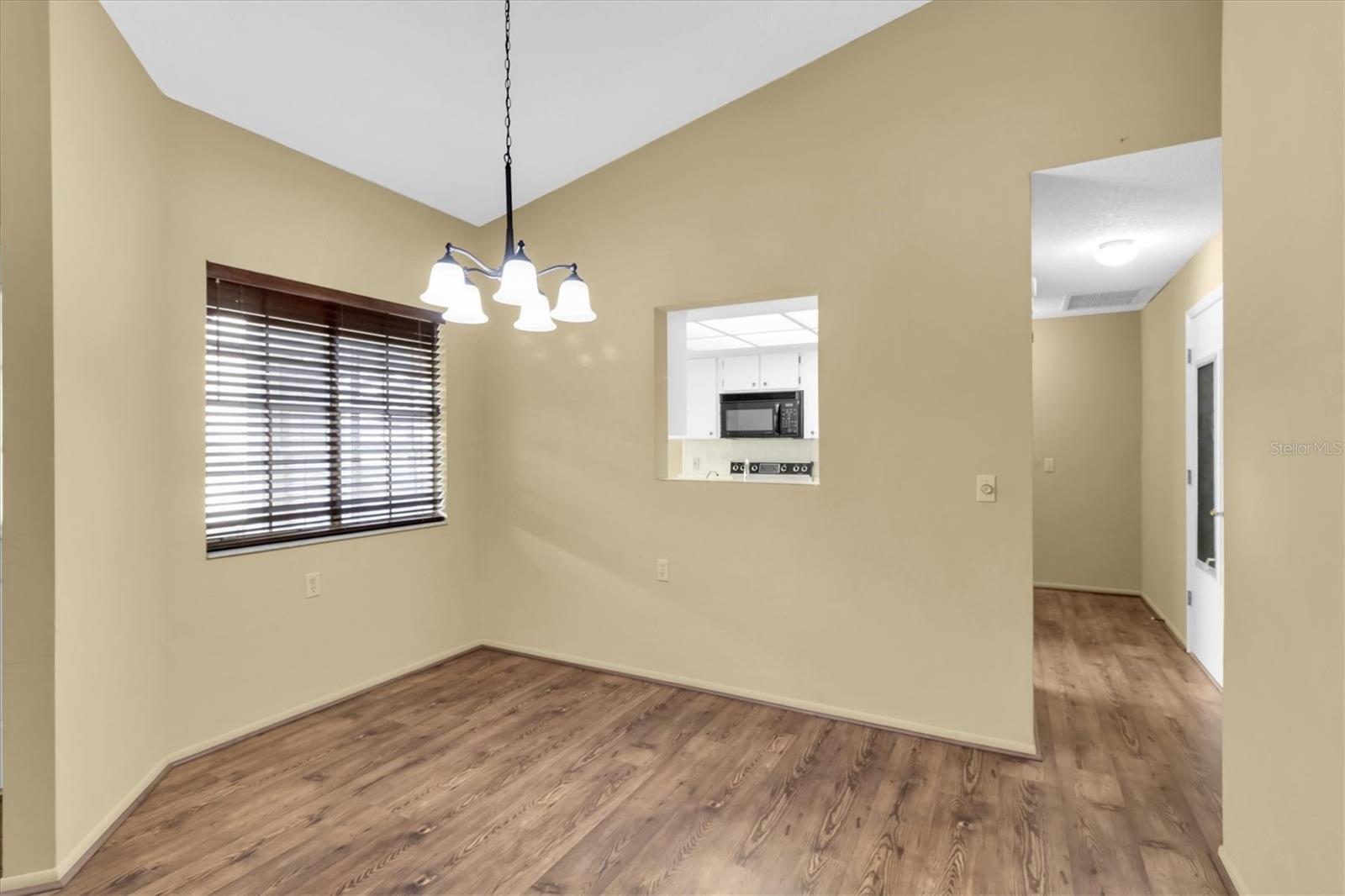 Image 10 of 38 For 4720 Sheffield Drive 4720