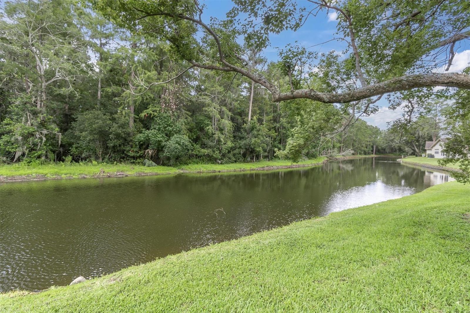 Image 32 of 38 For 4720 Sheffield Drive 4720