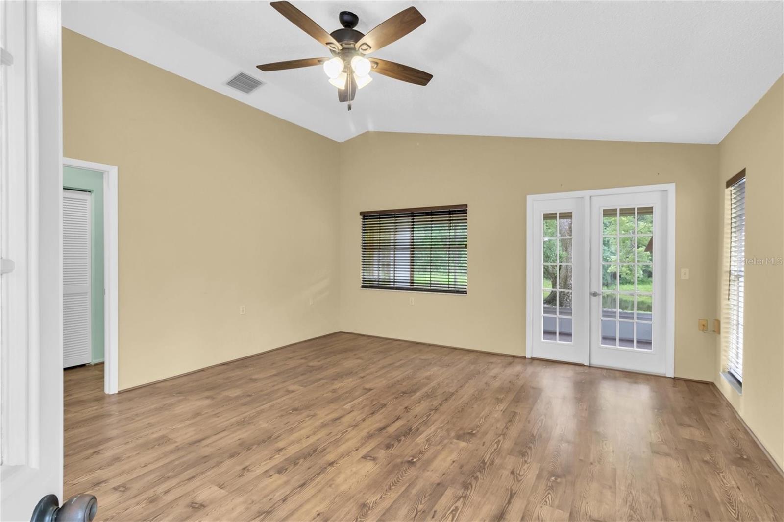 Image 6 of 38 For 4720 Sheffield Drive 4720