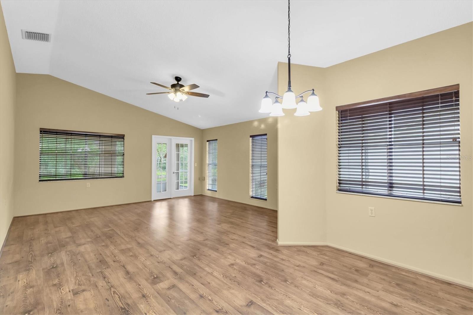 Image 8 of 38 For 4720 Sheffield Drive 4720