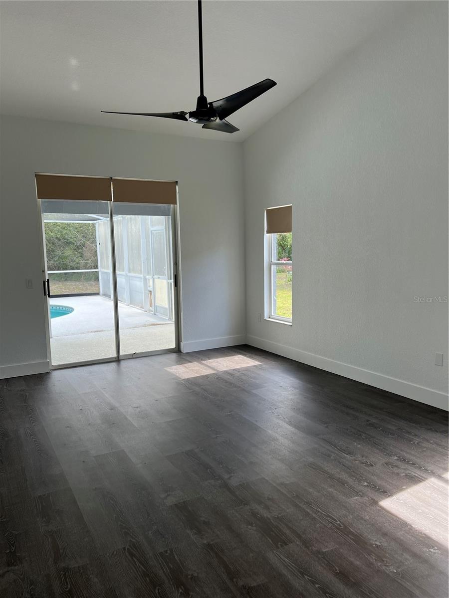 Image 7 of 16 For 5328 Merkin Place