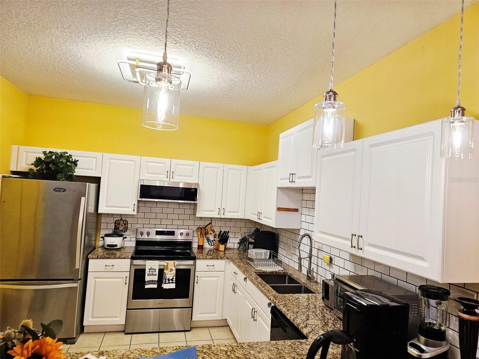 Image 13 of 51 For 3107 Sun Lake Court B