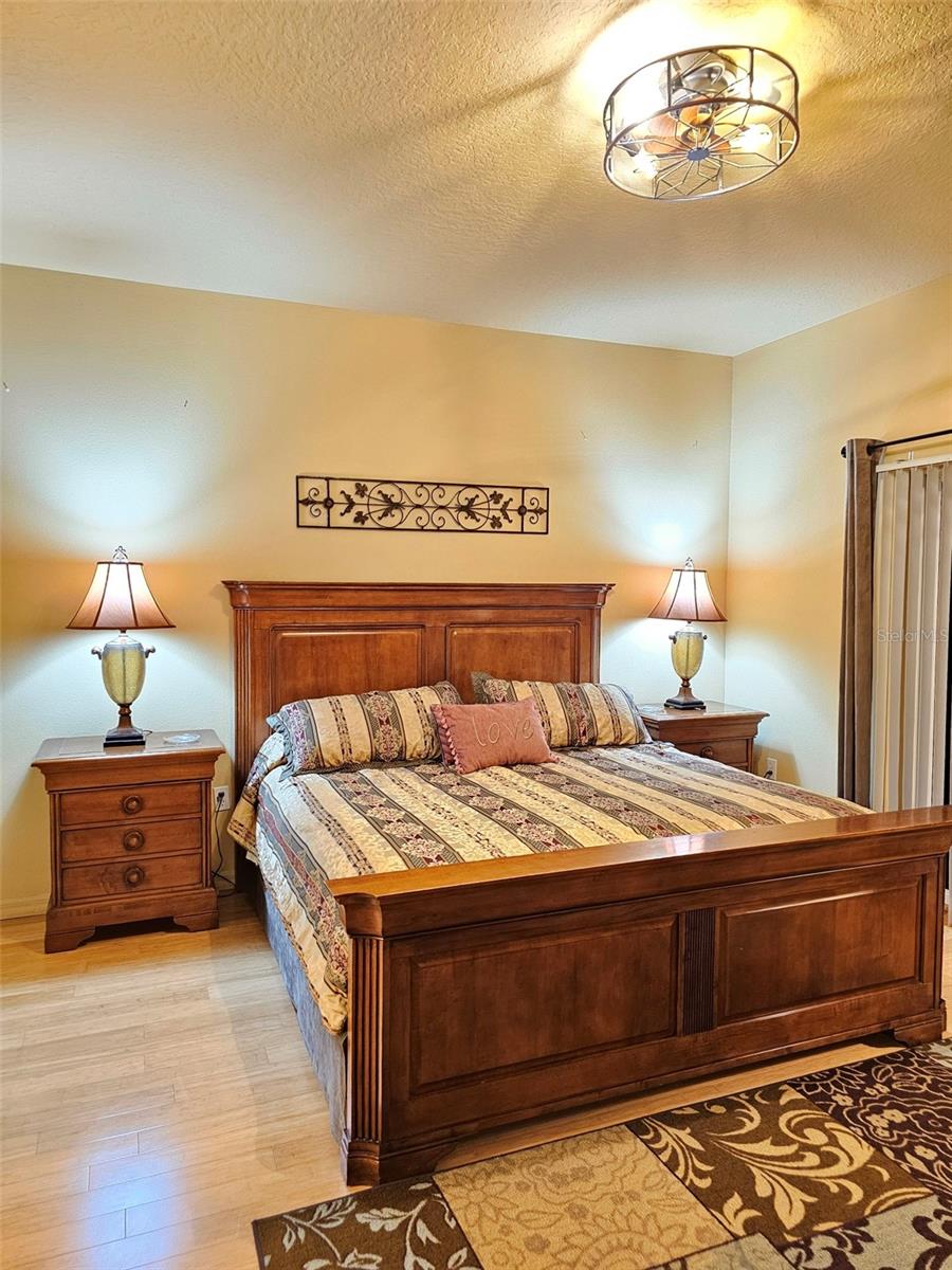 Image 35 of 51 For 3107 Sun Lake Court B