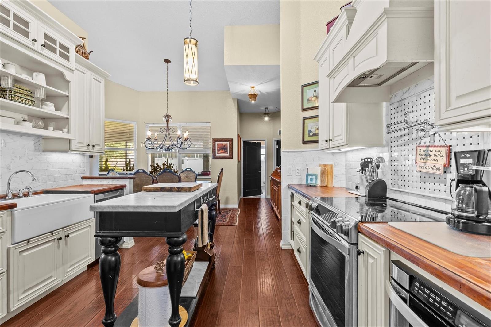 Image 18 of 52 For 15439 Cambria Drive