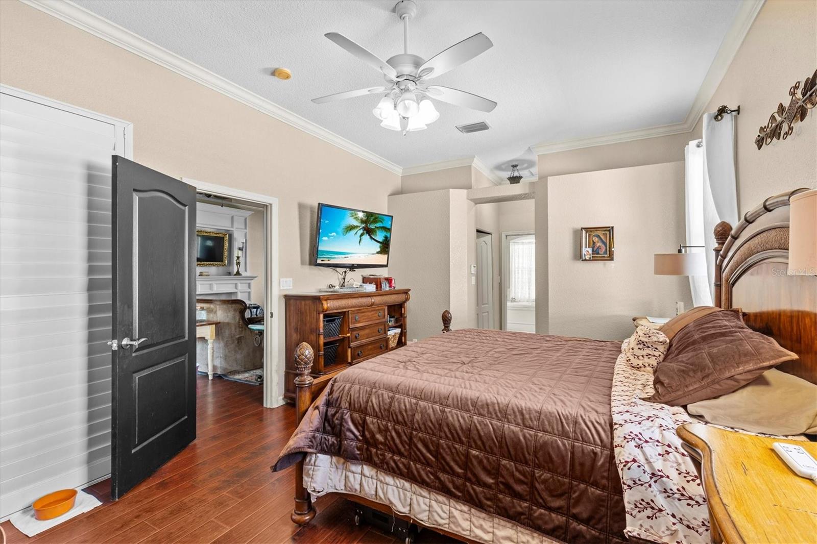 Image 24 of 52 For 15439 Cambria Drive