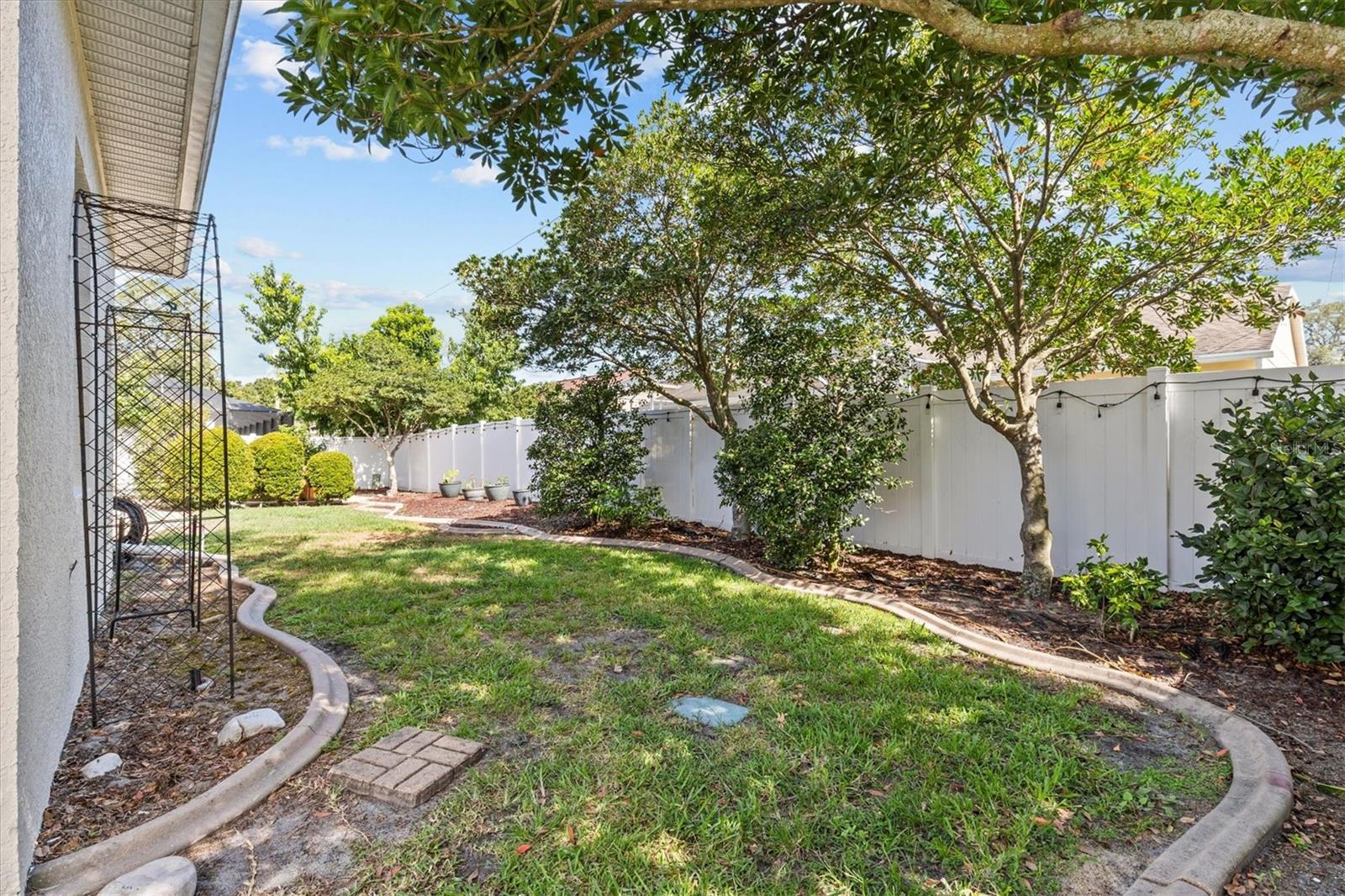 Image 40 of 52 For 15439 Cambria Drive