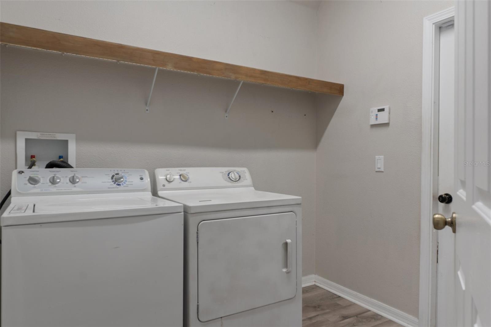 Image 42 of 82 For 4396 Larkenheath Drive