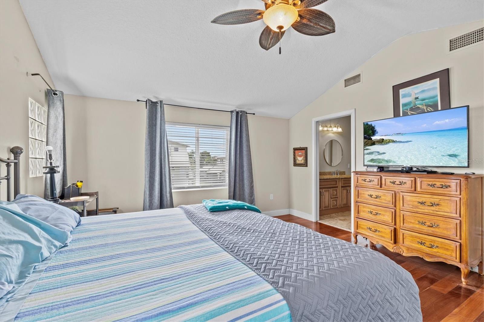 Image 15 of 70 For 3337 Mangrove Drive
