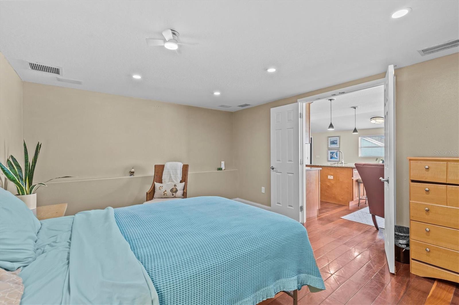 Image 33 of 70 For 3337 Mangrove Drive