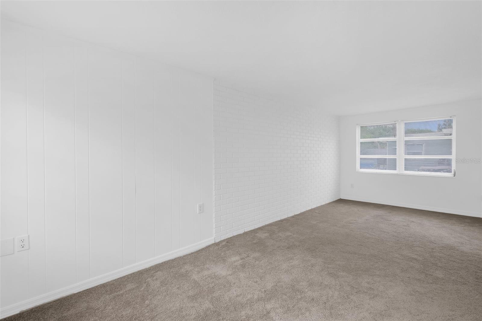 Listing photo id 13 for 3528 Sheryl Hill Drive