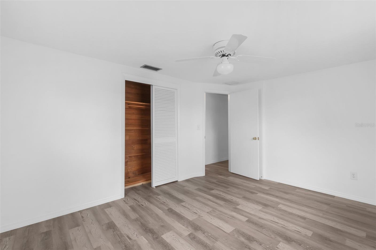 Listing photo id 19 for 3528 Sheryl Hill Drive