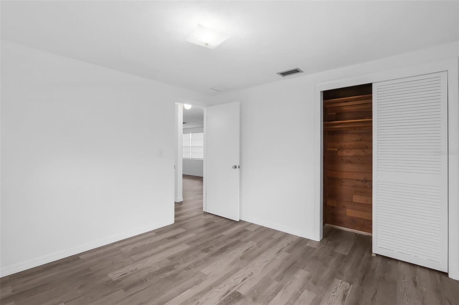 Listing photo id 22 for 3528 Sheryl Hill Drive