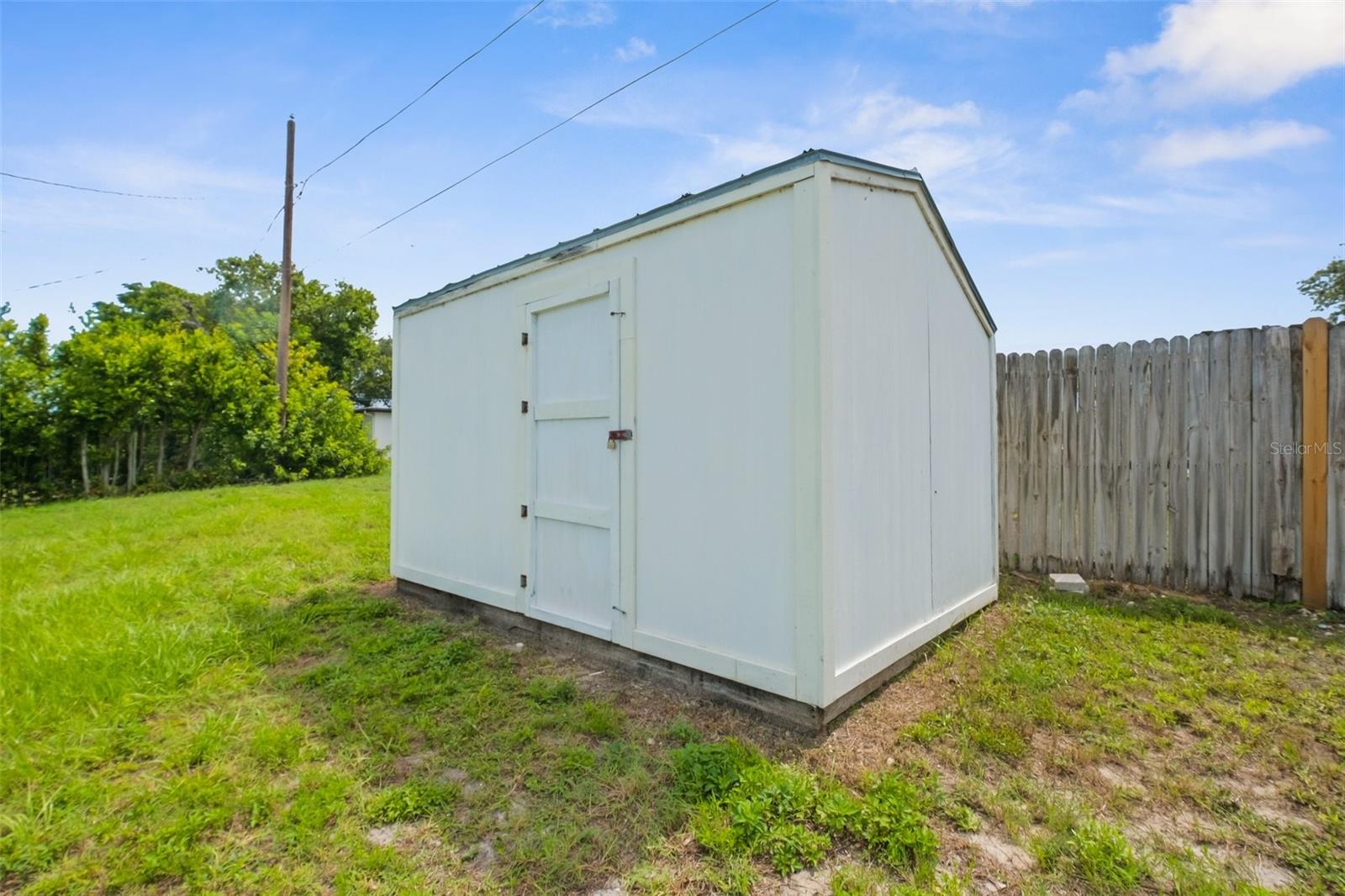 Listing photo id 33 for 3528 Sheryl Hill Drive