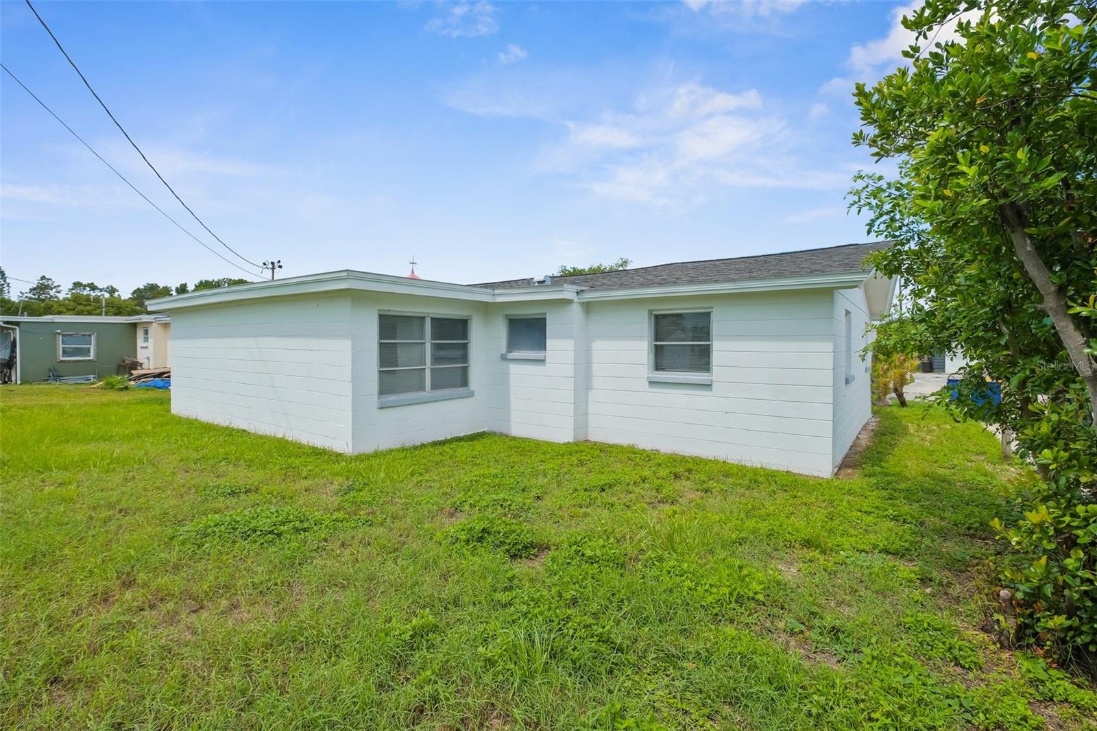 Listing photo id 35 for 3528 Sheryl Hill Drive