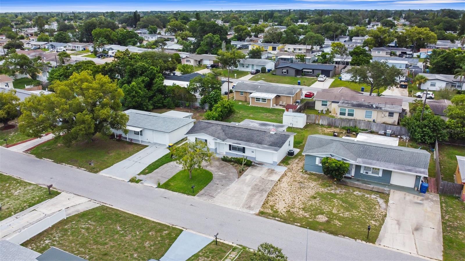 Listing photo id 39 for 3528 Sheryl Hill Drive