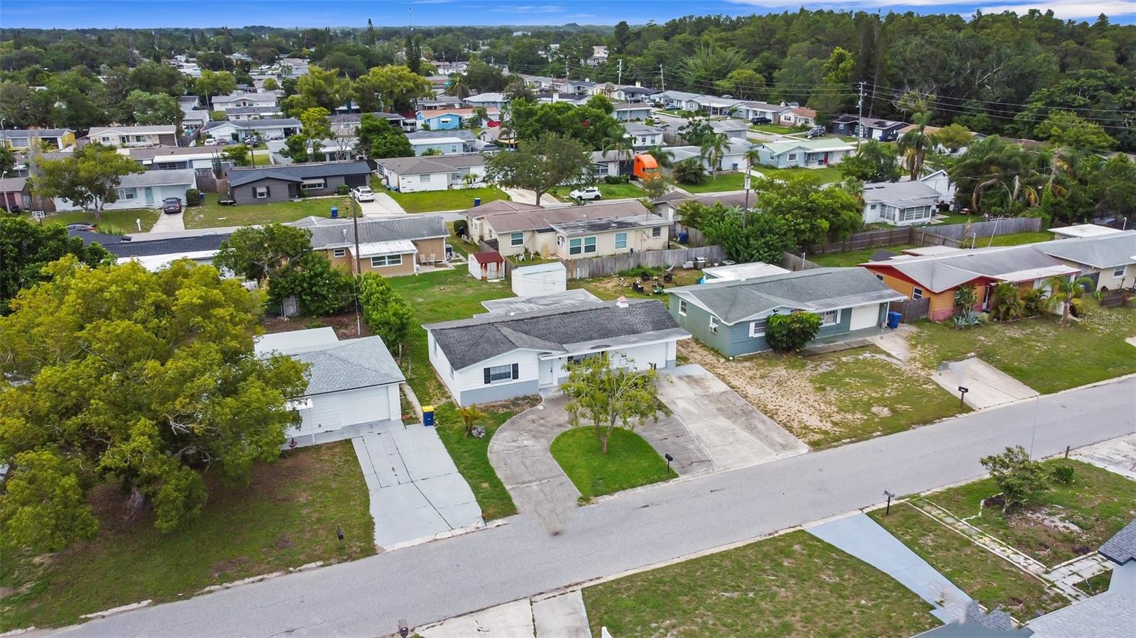 Listing photo id 40 for 3528 Sheryl Hill Drive