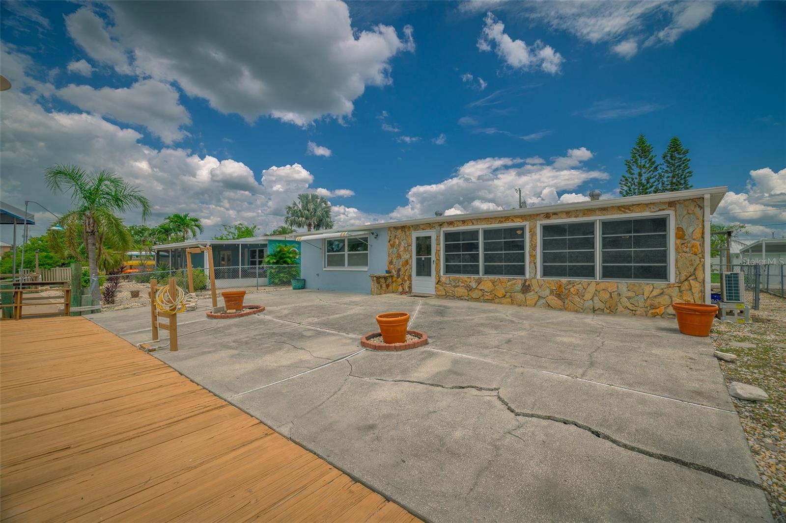 Image 31 of 48 For 13909 Barnard Avenue