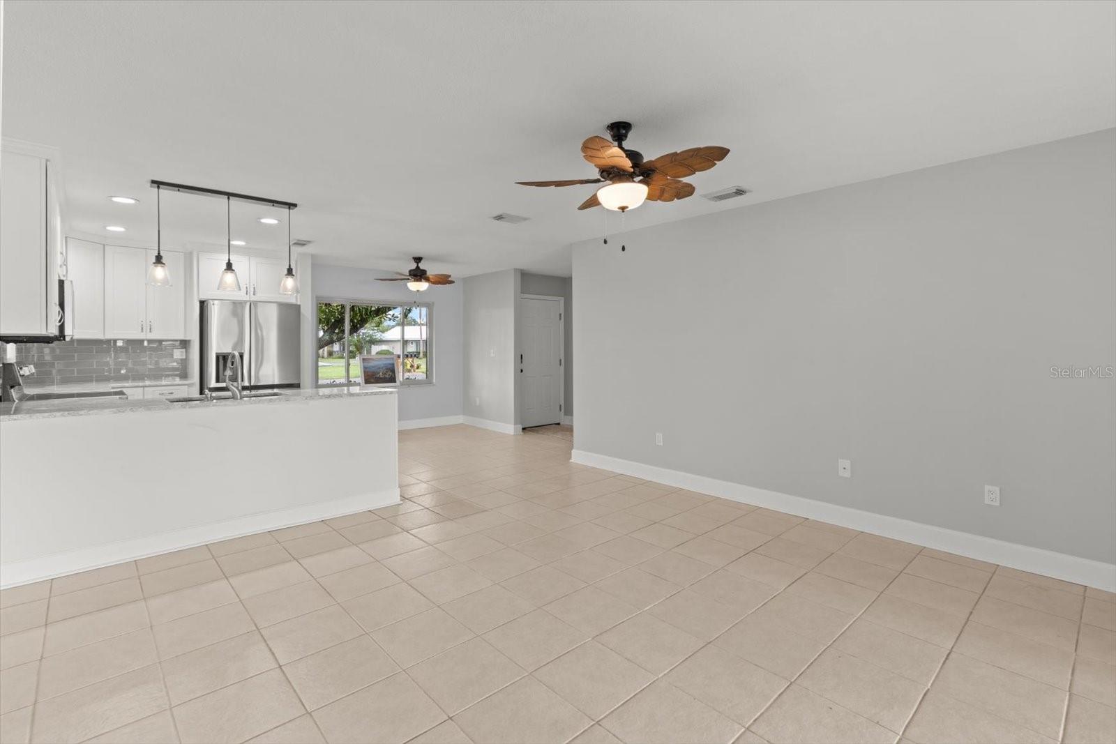 Listing photo id 18 for 11446 Bayshore Drive 36