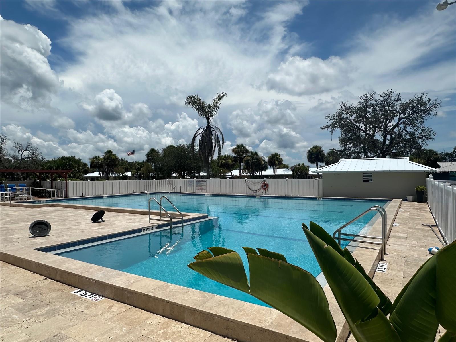 Listing photo id 45 for 11446 Bayshore Drive 36