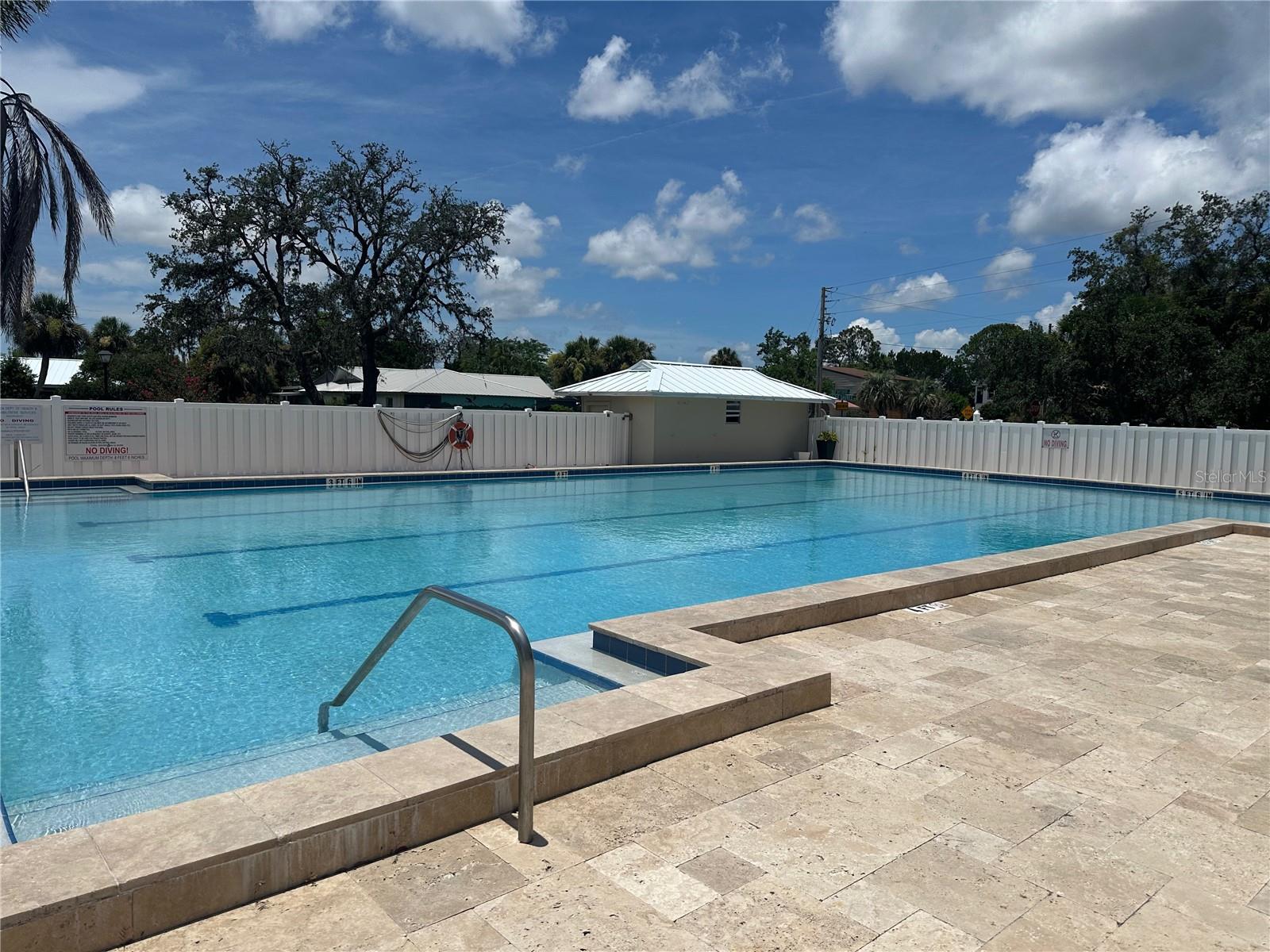 Listing photo id 46 for 11446 Bayshore Drive 36