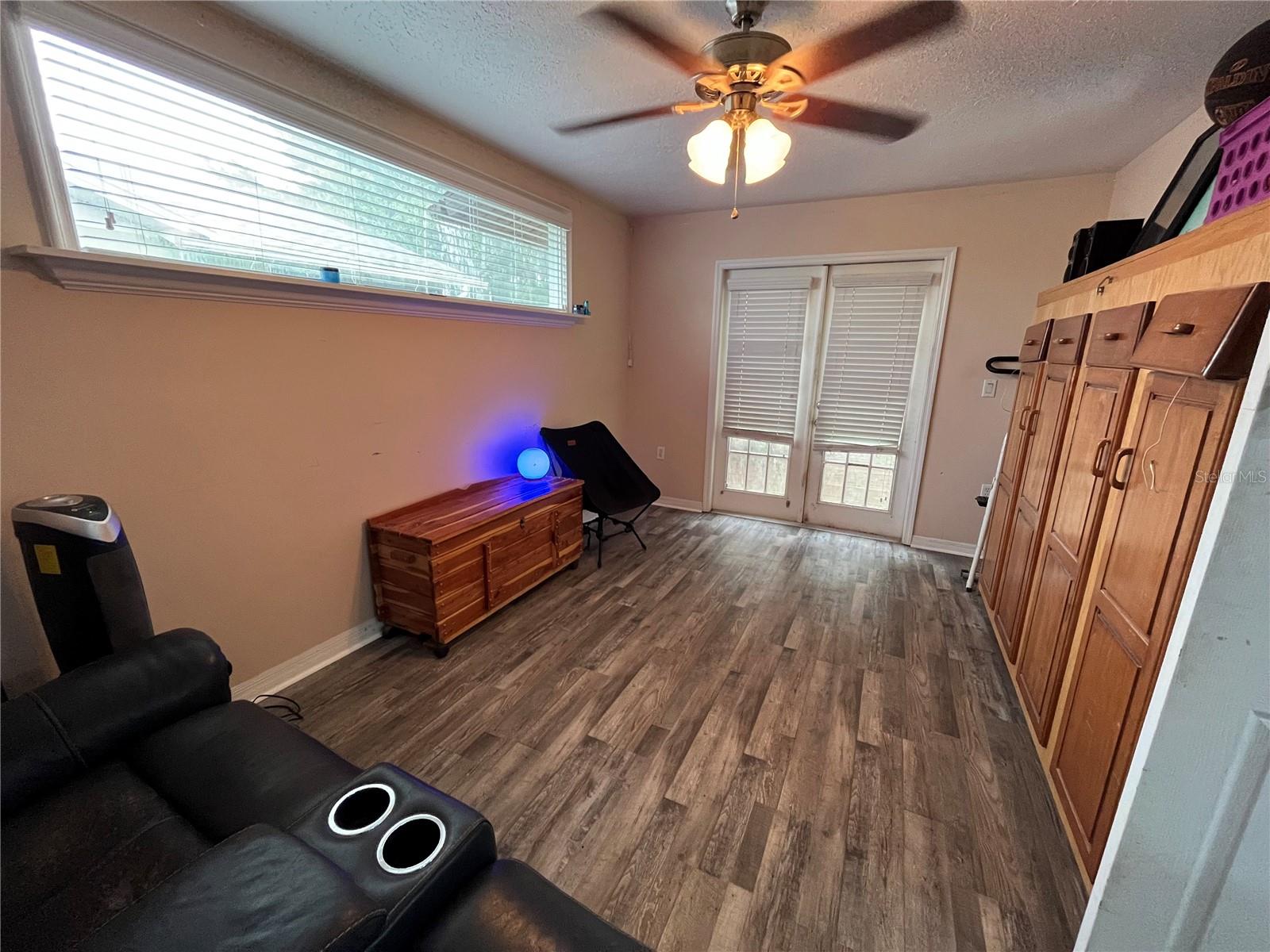 Image 16 of 18 For 8122 Matthew Drive