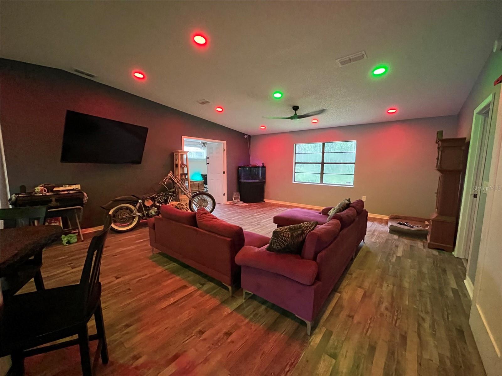 Image 9 of 18 For 8122 Matthew Drive