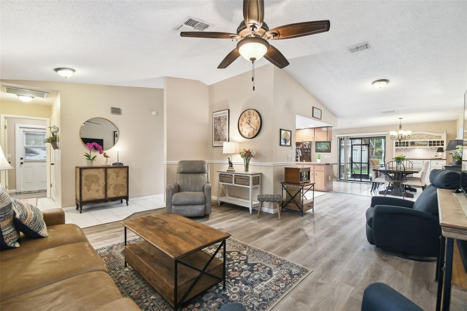Image 11 of 43 For 18531 Ozark Drive